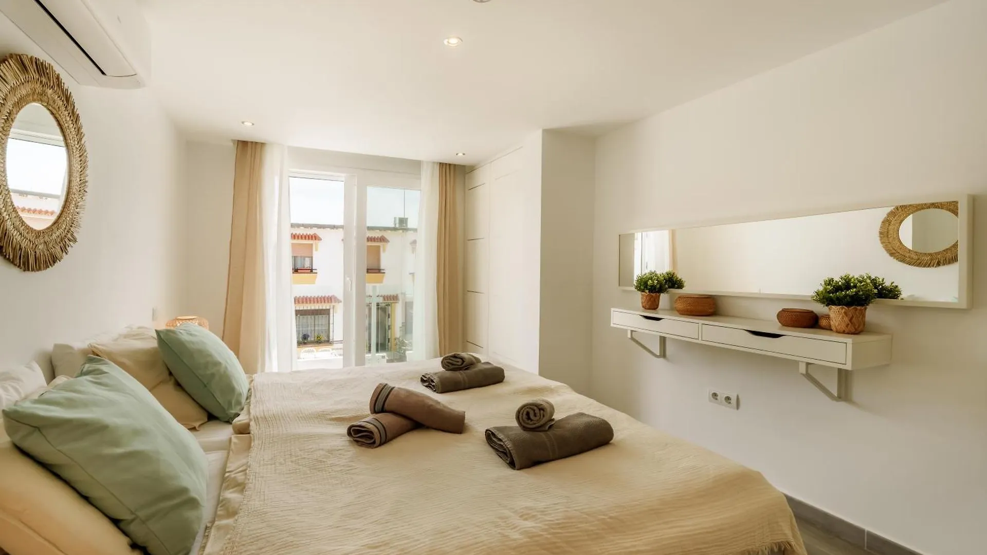 La Familia Beach Houses La Cala La Cala De Mijas 0*,